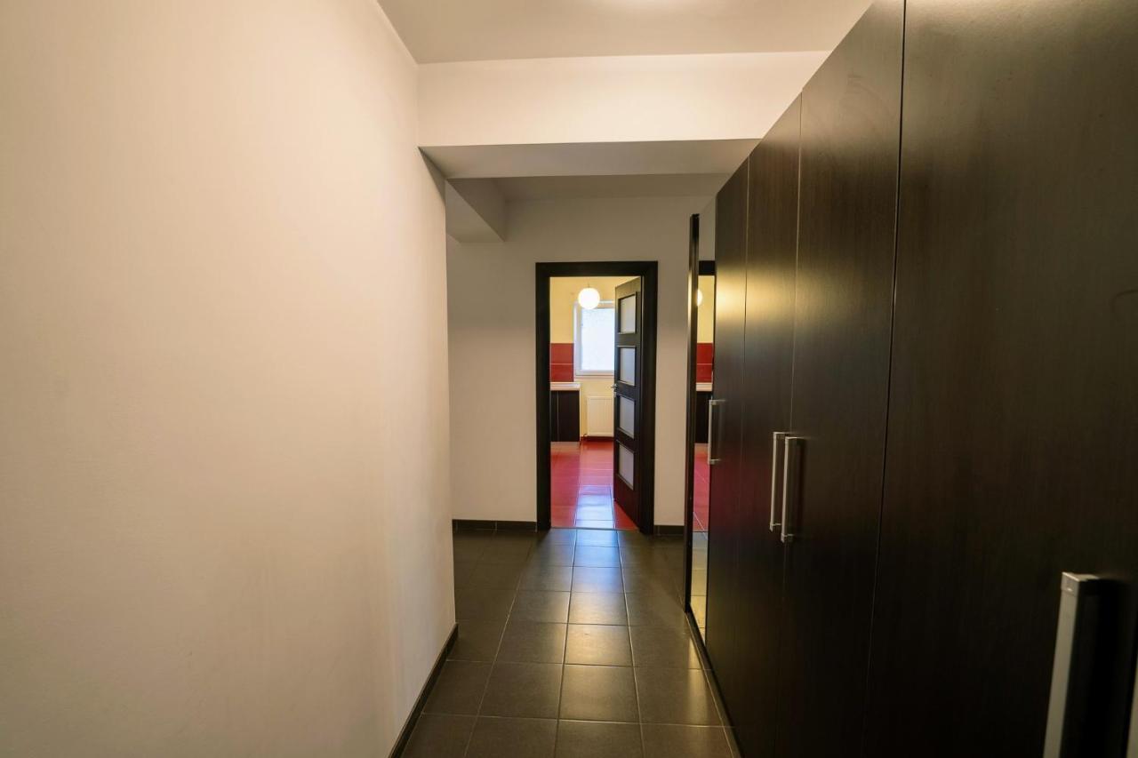 Quiet 3-Room Apt - 2 Parking Spaces - 5 Min Bus Floreşti Exteriér fotografie